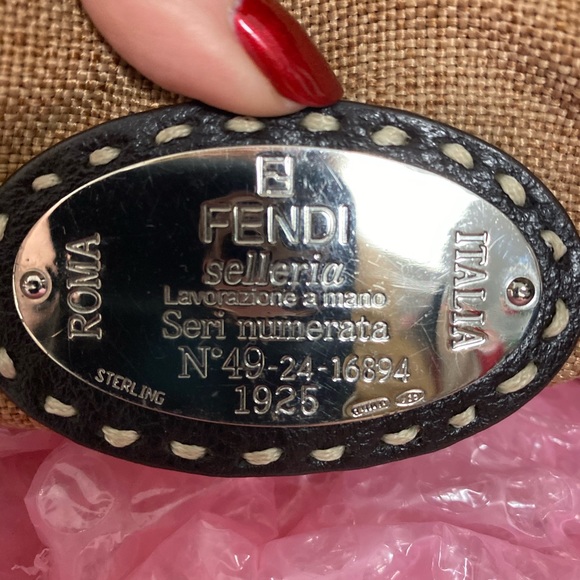 🔥HP🔥EUC FENDI VILLA SELLERIAN49-24-16894 LEATHER - Picture 8 of 8